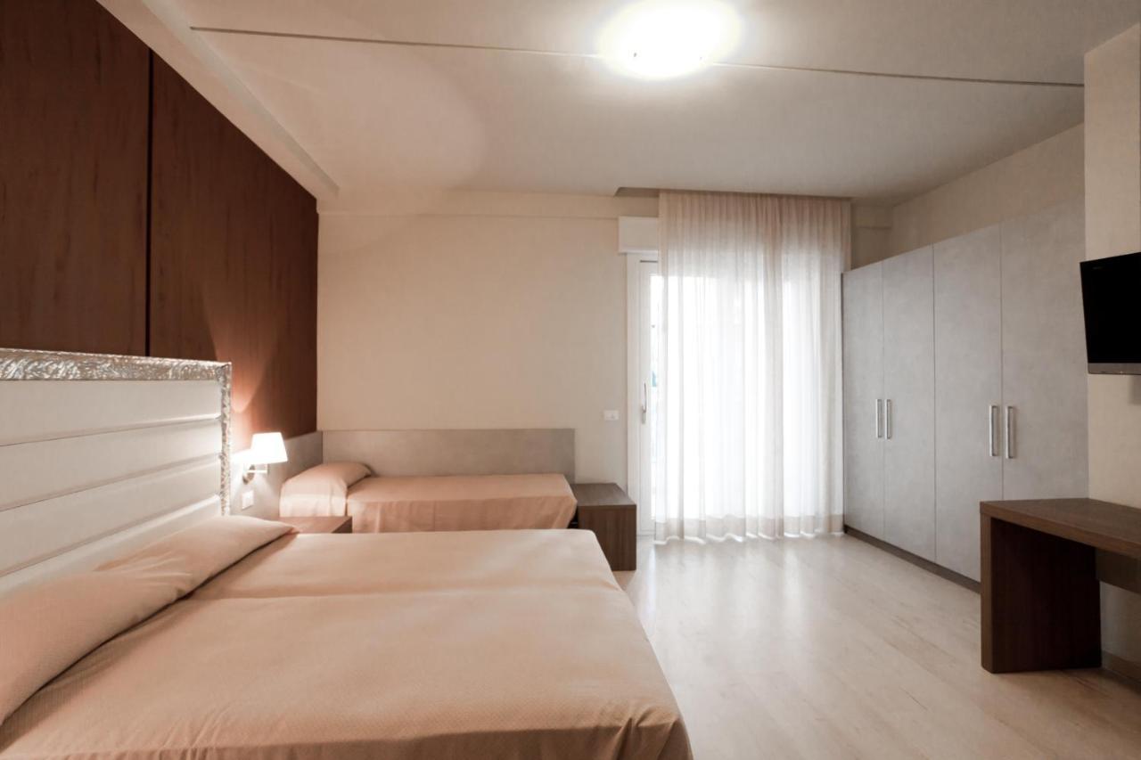 Residence Elisabetta Cesenatico Εξωτερικό φωτογραφία