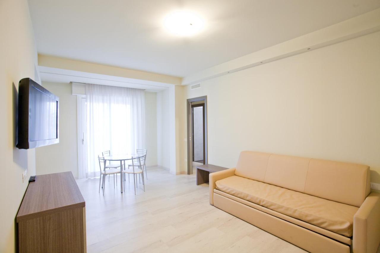 Residence Elisabetta Cesenatico Εξωτερικό φωτογραφία
