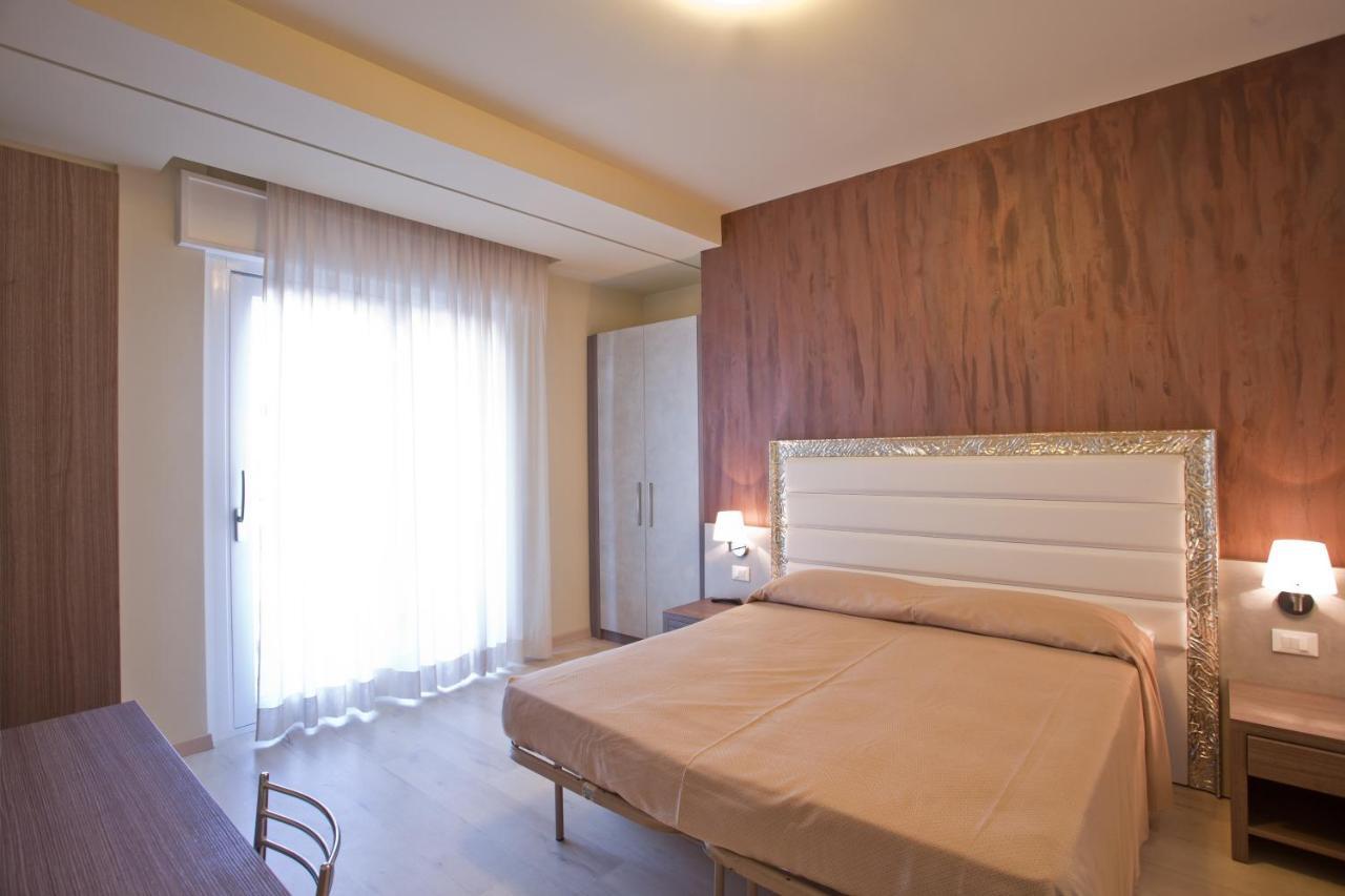 Residence Elisabetta Cesenatico Εξωτερικό φωτογραφία