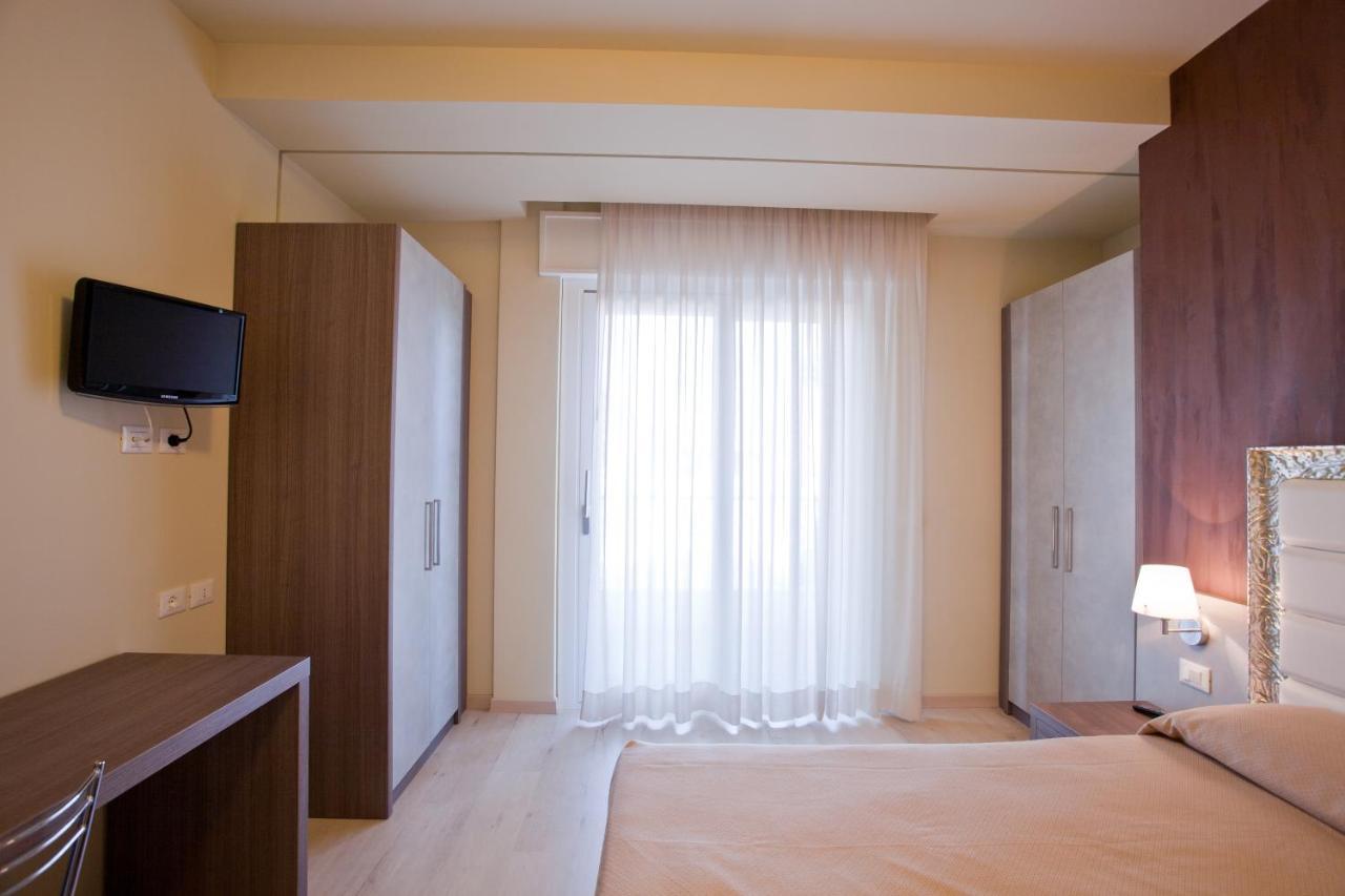 Residence Elisabetta Cesenatico Εξωτερικό φωτογραφία