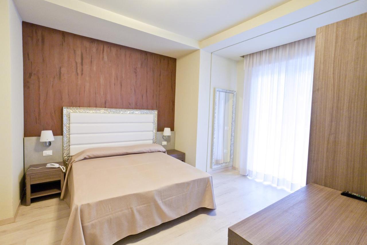 Residence Elisabetta Cesenatico Εξωτερικό φωτογραφία